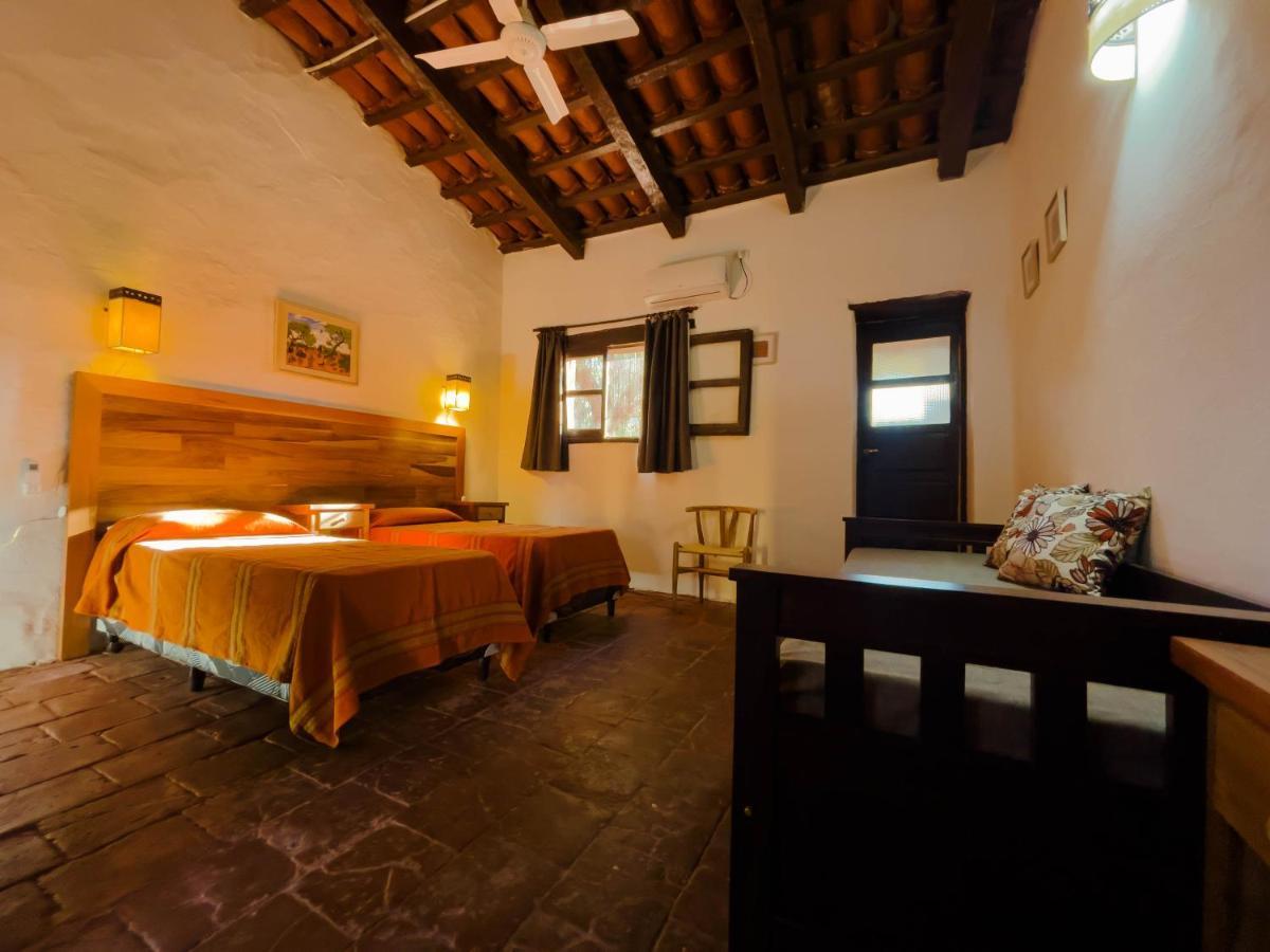 La Casona De Moldes Hotell Coronel Moldes Eksteriør bilde