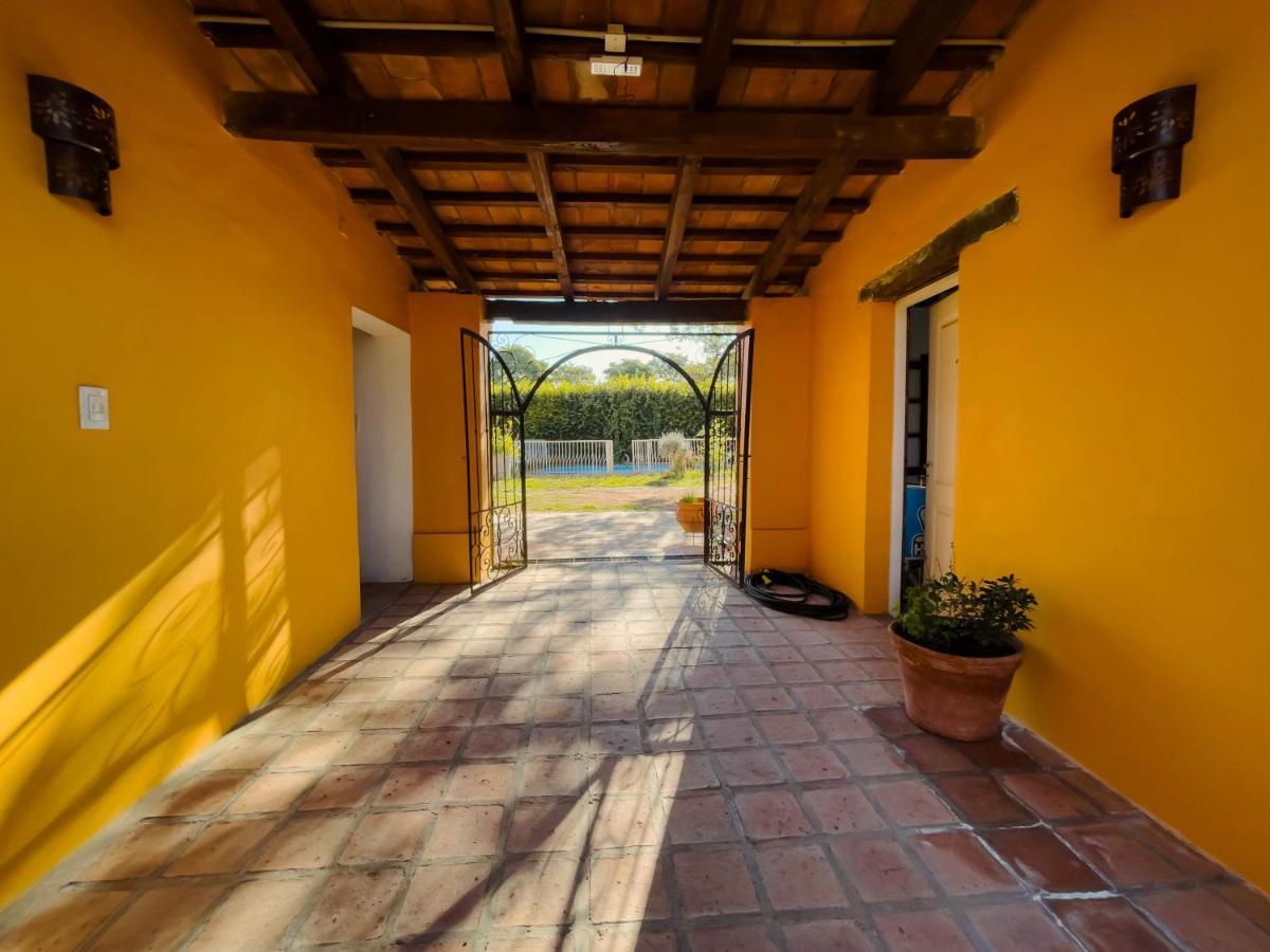 La Casona De Moldes Hotell Coronel Moldes Eksteriør bilde