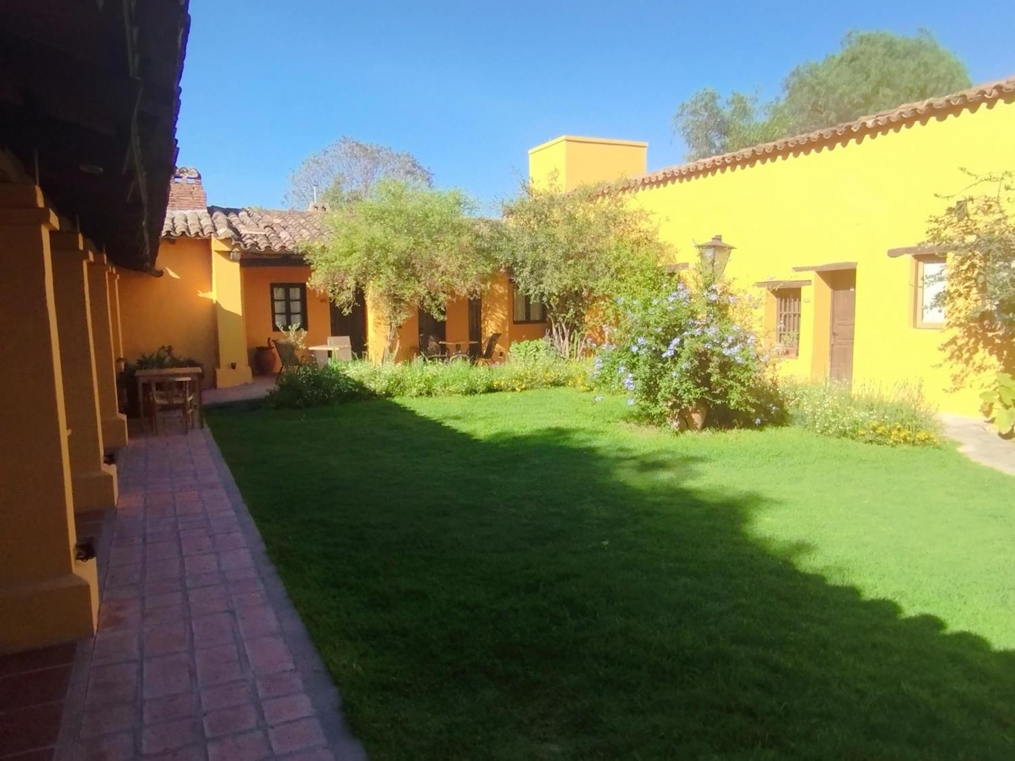 La Casona De Moldes Hotell Coronel Moldes Eksteriør bilde